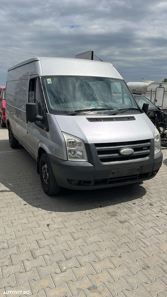 Dezmembram Ford Transit 2.4 diesel din 2009 - 1