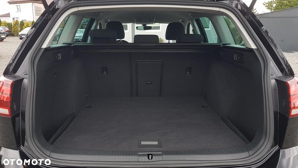 Volkswagen Golf 1.6 TDI SCR DSG Join - 12