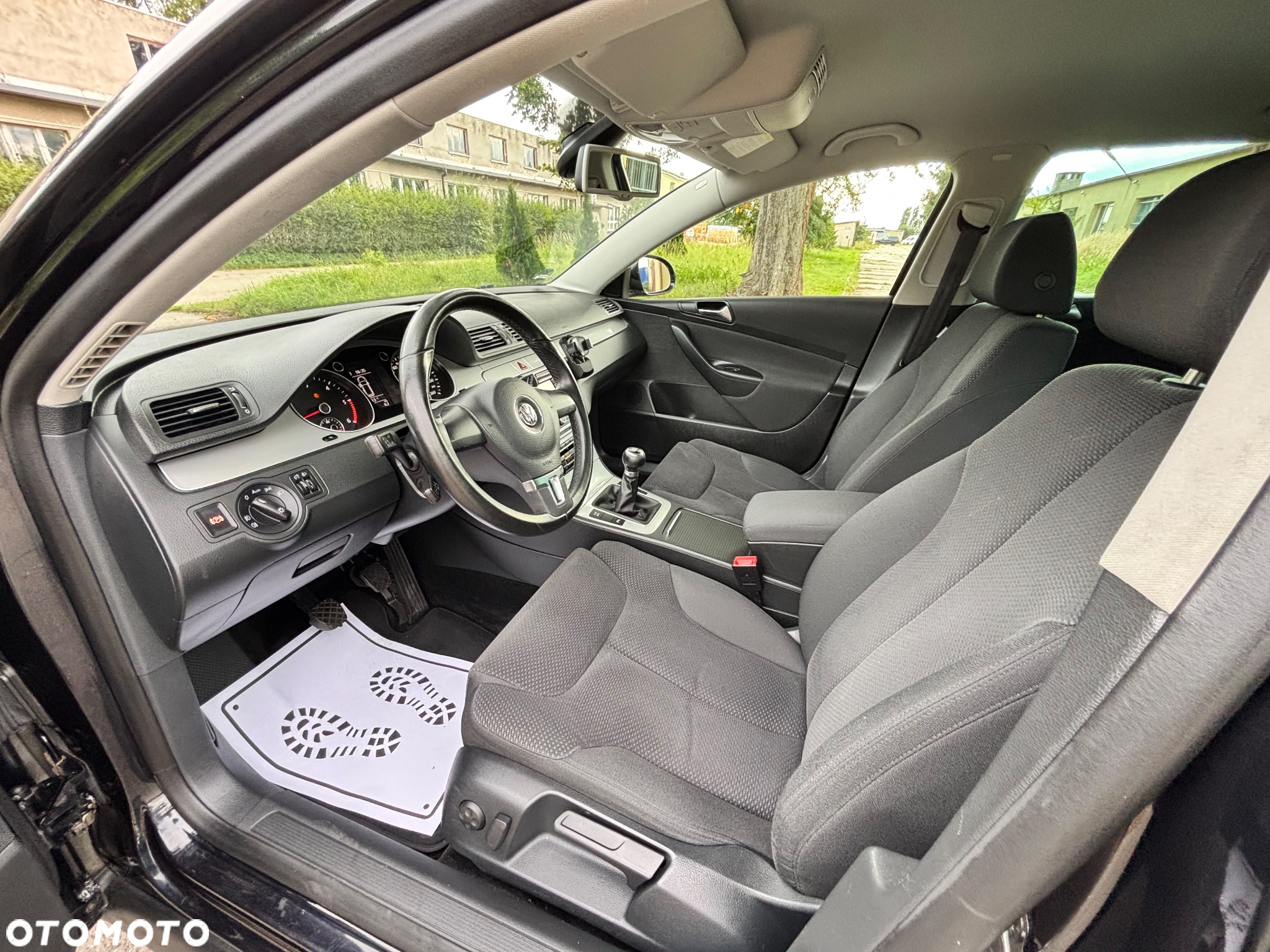 Volkswagen Passat 2.0 TDI DPF Highline - 12