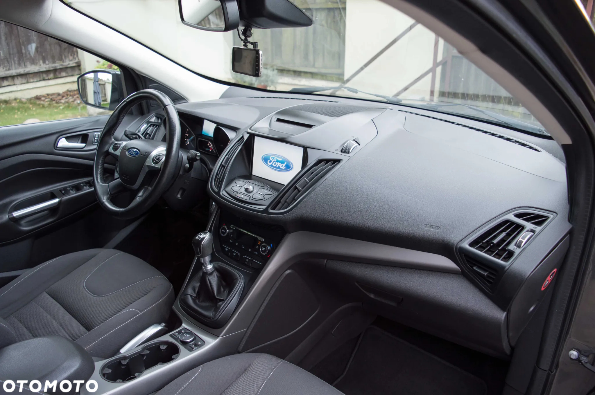Ford Kuga 2.0 TDCi 4x2 Titanium - 27