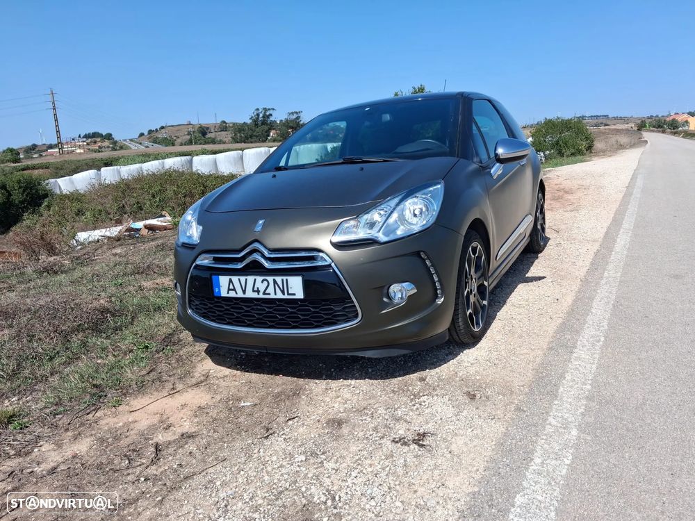 Citroën DS3 1.6 HDi Airdream Sport Chic - 4