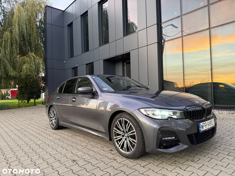 BMW Seria 3 320i M Sport sport - 33