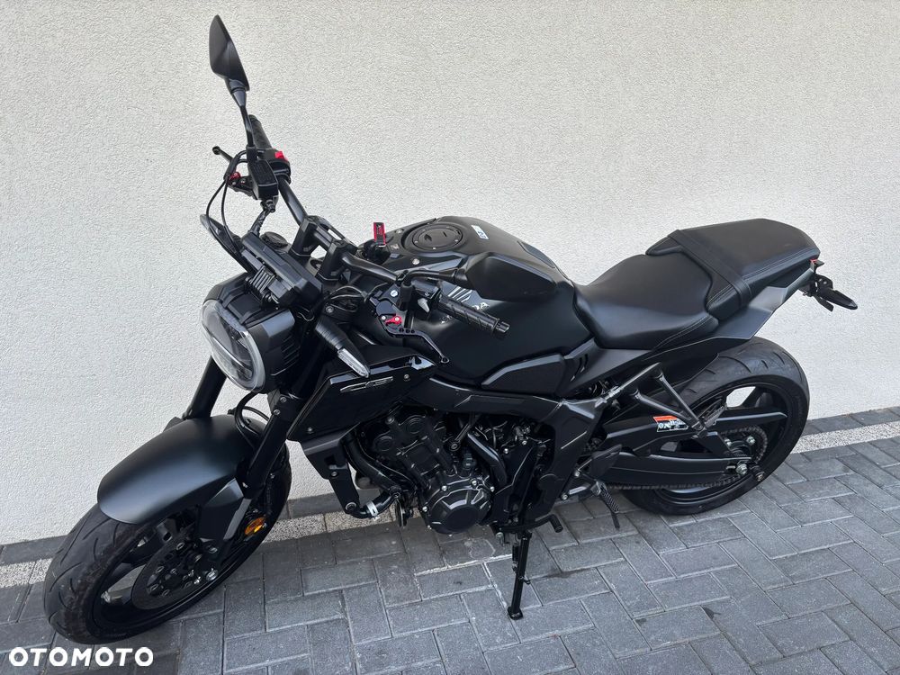 Honda CB - 3