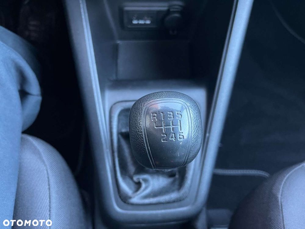 Kia Venga 1.4 CRDi 90 Business Line - 22