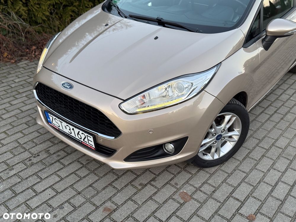 Ford Fiesta 1.0 Champions Edition - 10