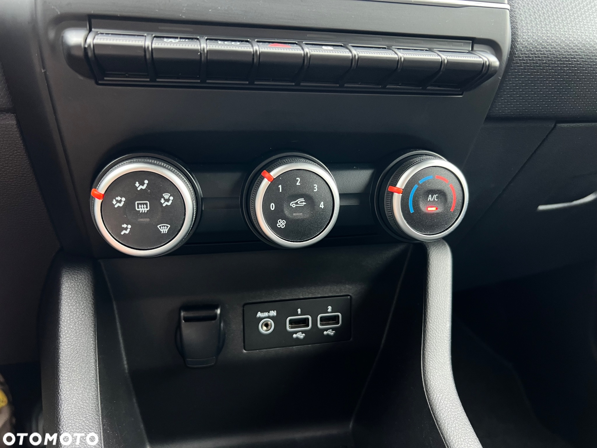 Renault Clio - 30