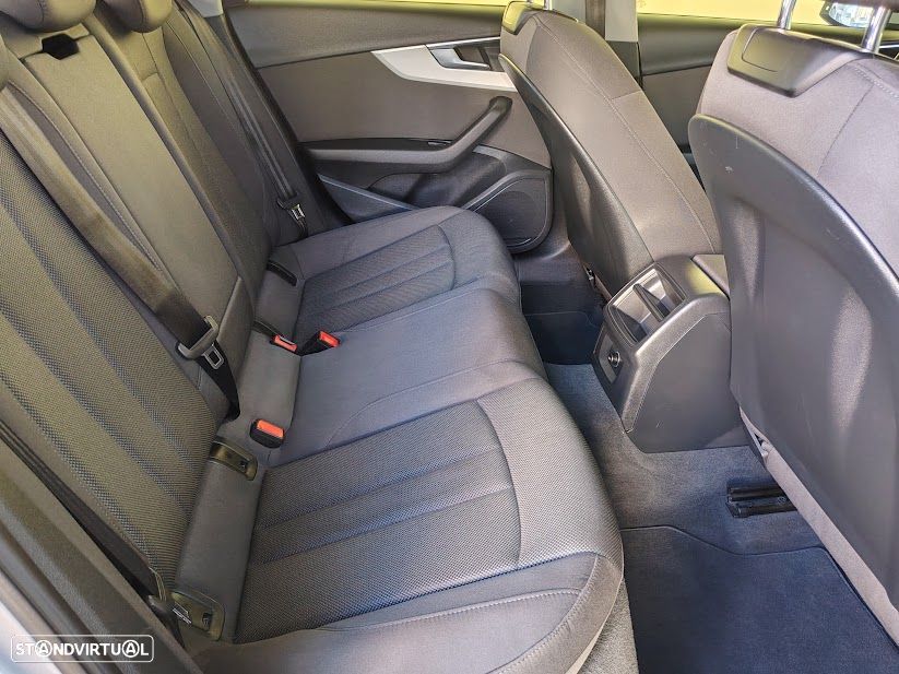 Audi A4 Avant 35 TDI S tronic - 11
