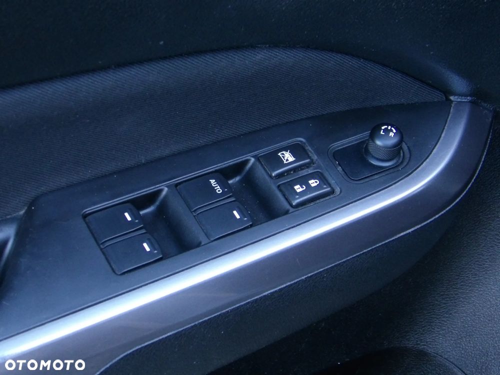 Suzuki Vitara 1.4 Boosterjet SHVS Premium 4WD - 17