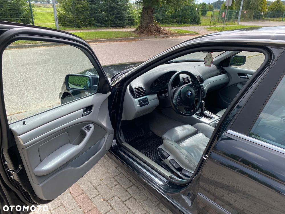 BMW Seria 3 325i - 6