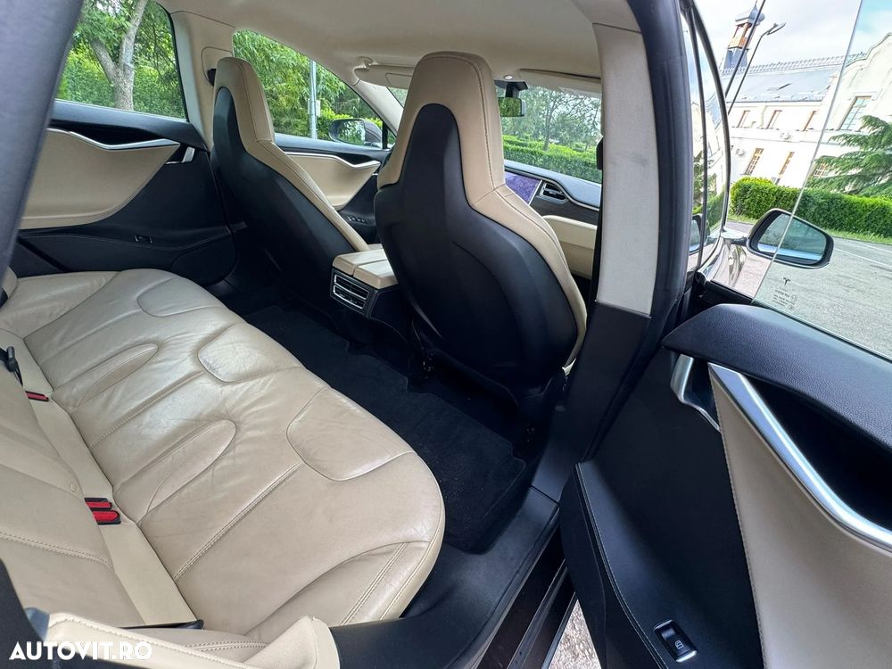 Tesla Model S 85 - 13