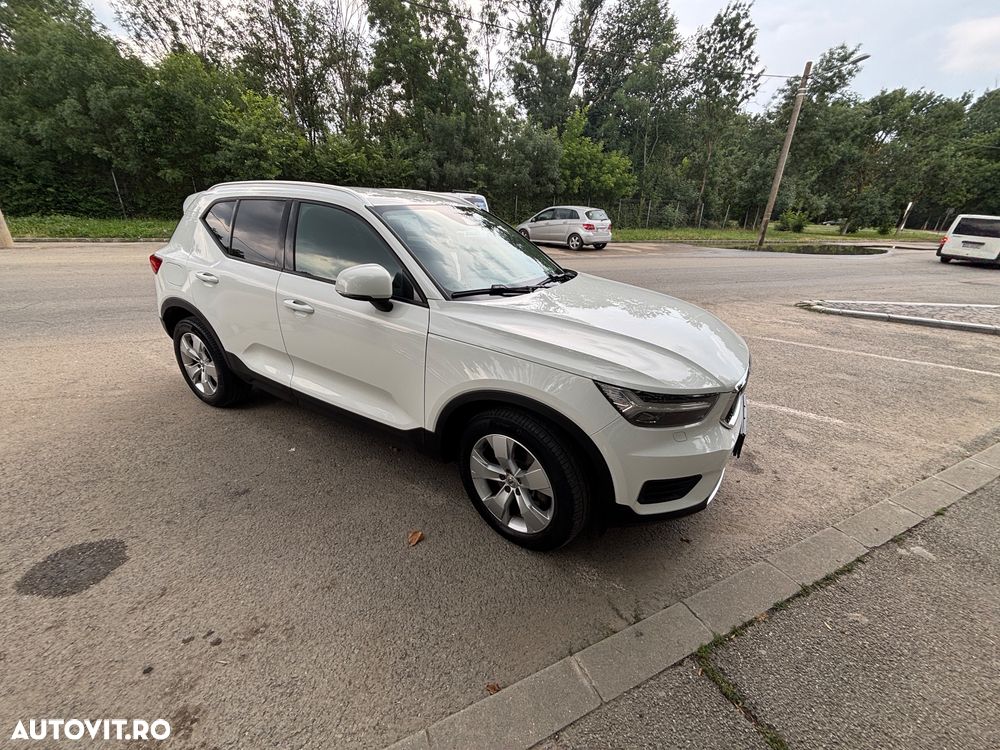 Volvo XC 40 D3 AWD Momentum - 4
