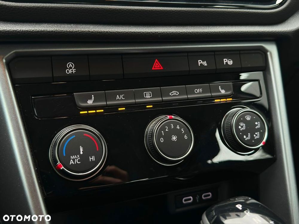 Volkswagen T-Roc 1.5 TSI Life DSG - 21