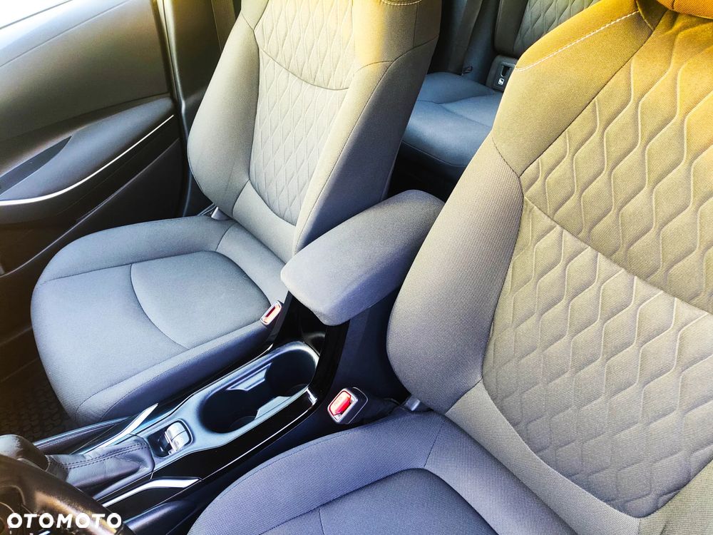 Toyota Corolla 1.8 Hybrid Comfort - 21