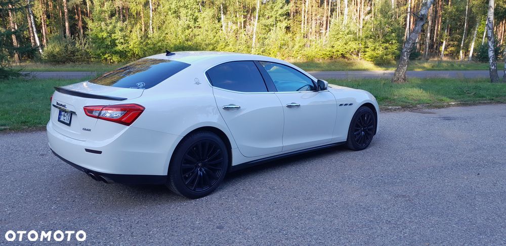 Maserati Ghibli Standard - 12