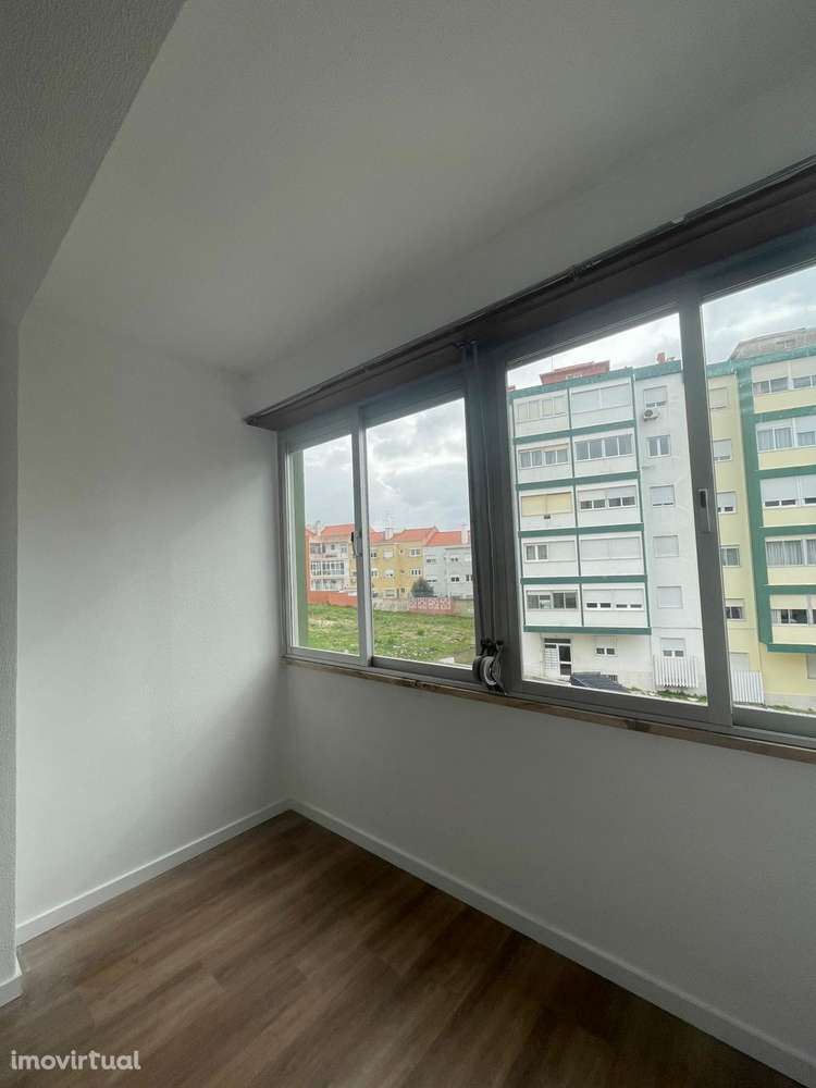 T2 para arrendar em Linda-a-Velha - Grande imagem: 2/11