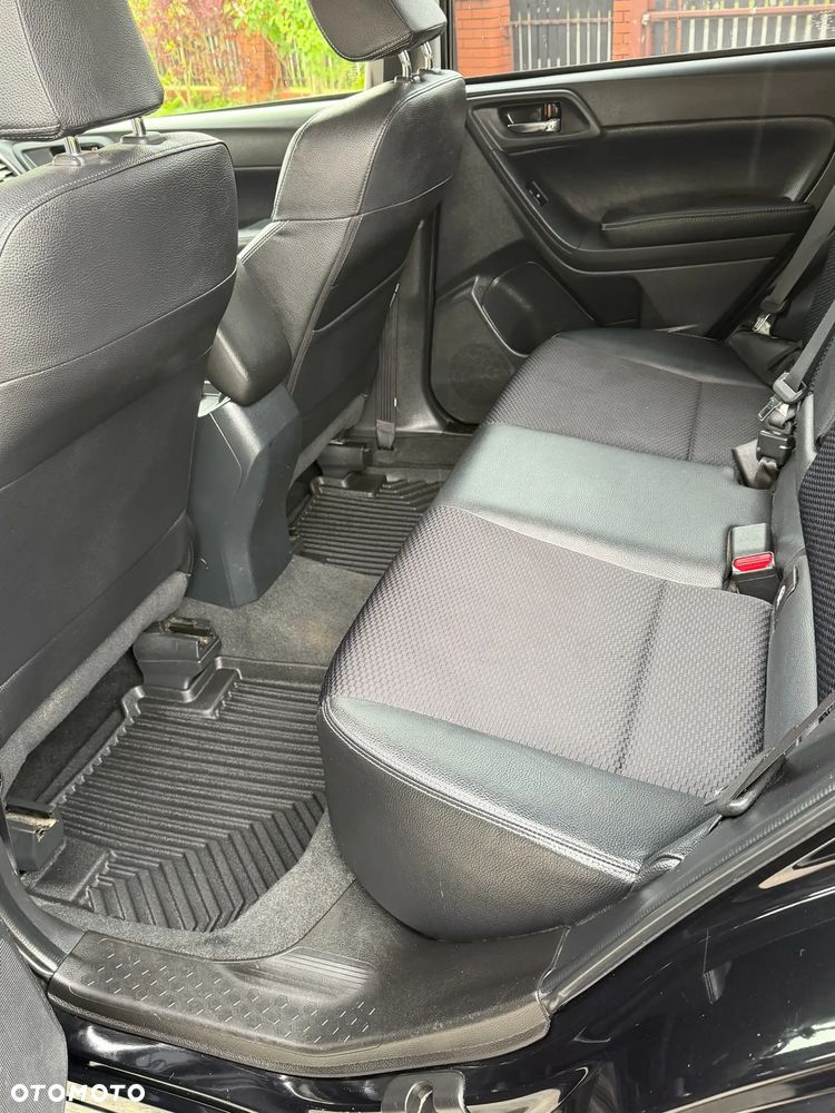 Subaru Forester 2.0 XT Comfort Lineartronic - 4