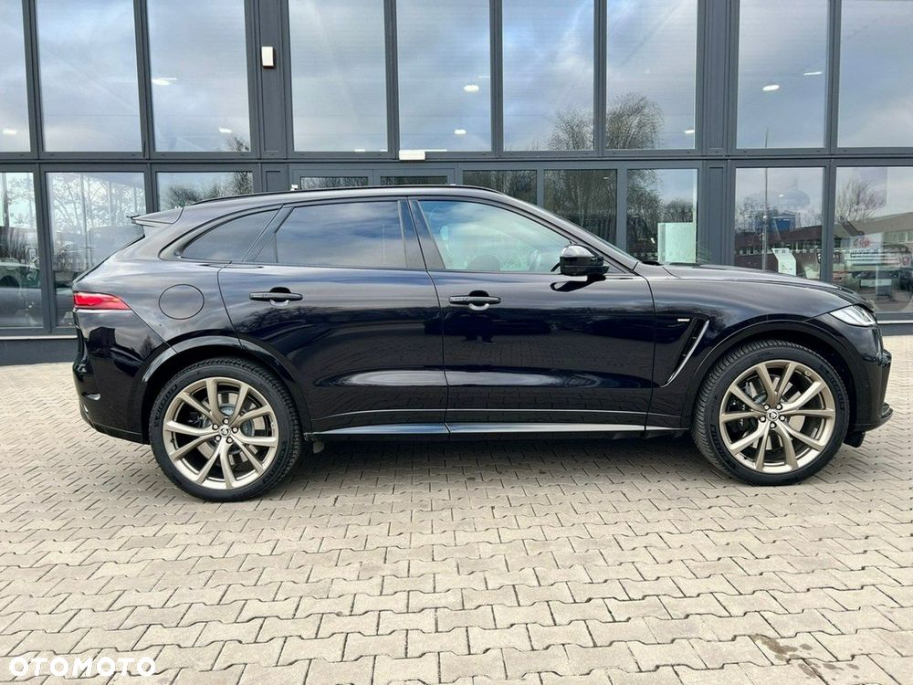 Jaguar F-Pace - 5