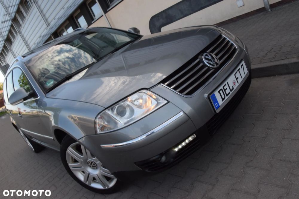 Volkswagen Passat 2.5 TDI V6 Highline - 6