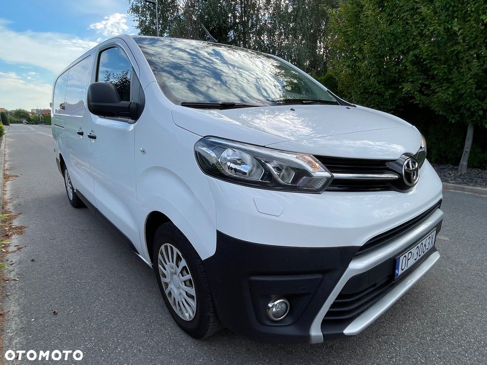 Toyota proace - 2