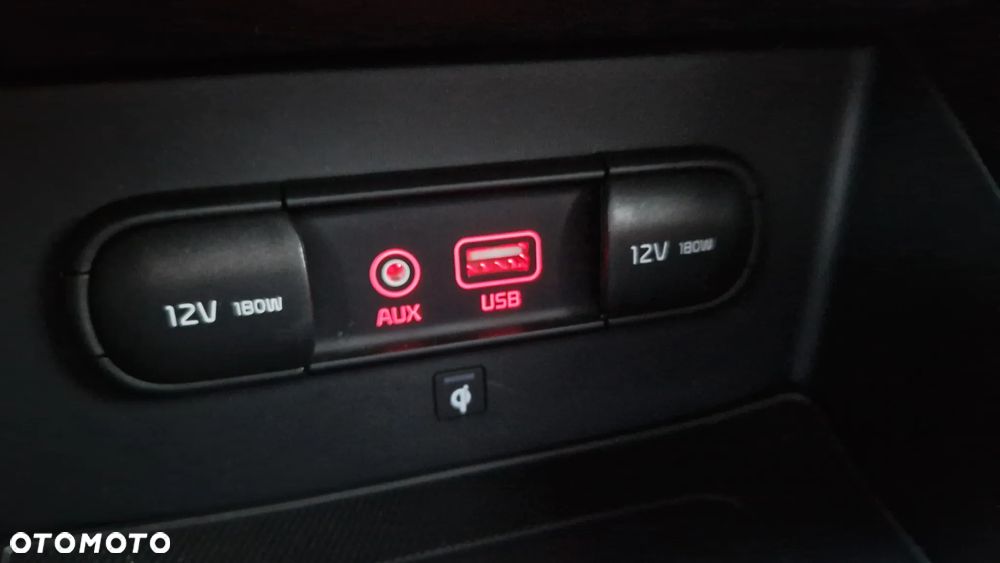 Kia Niro 1.6 GDI PHEV 2WD Vision - 27