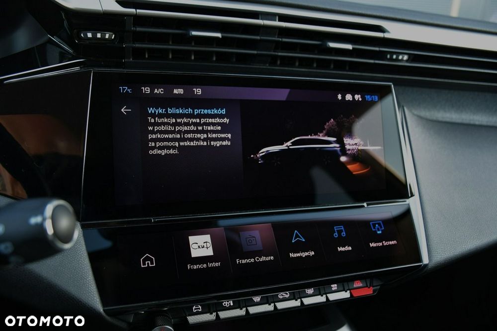 Peugeot 308 1.6 Hybrid PHEV Allure Pack EAT8 - 29
