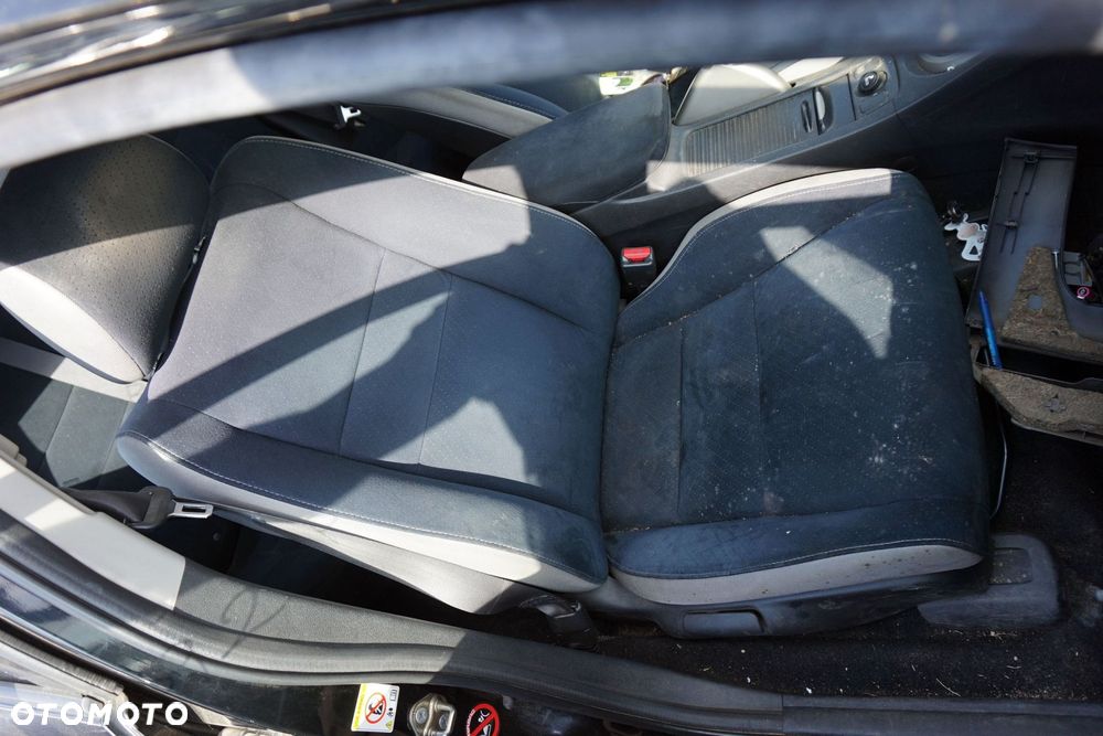 HONDA CIVIC VIII 5D HB 2006 B92P 1.4 16V L13A7 83KM SPLM CZARNY na części - 12