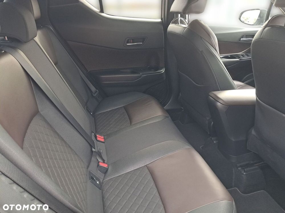 Toyota C-HR 1.8 Hybrid Prestige - 11