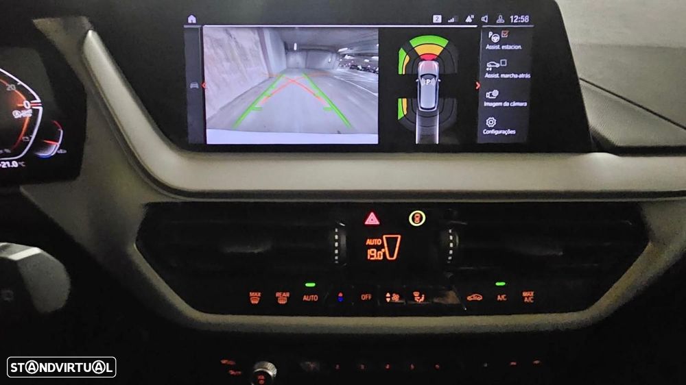 BMW 116 d Pack Desportivo M Auto - 23