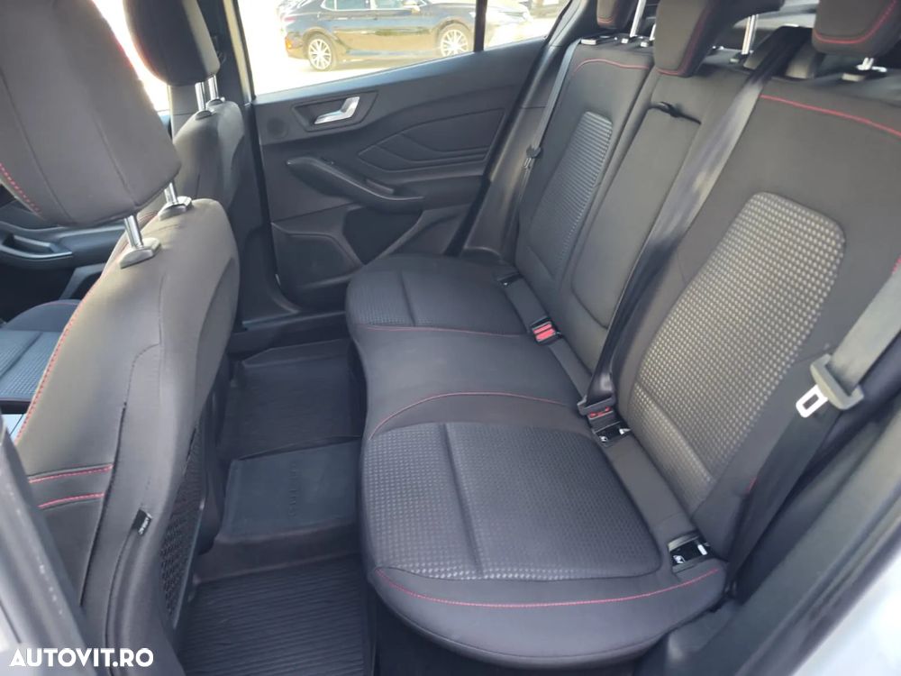 Ford Focus 1.5 Ecoboost ST-Line - 12