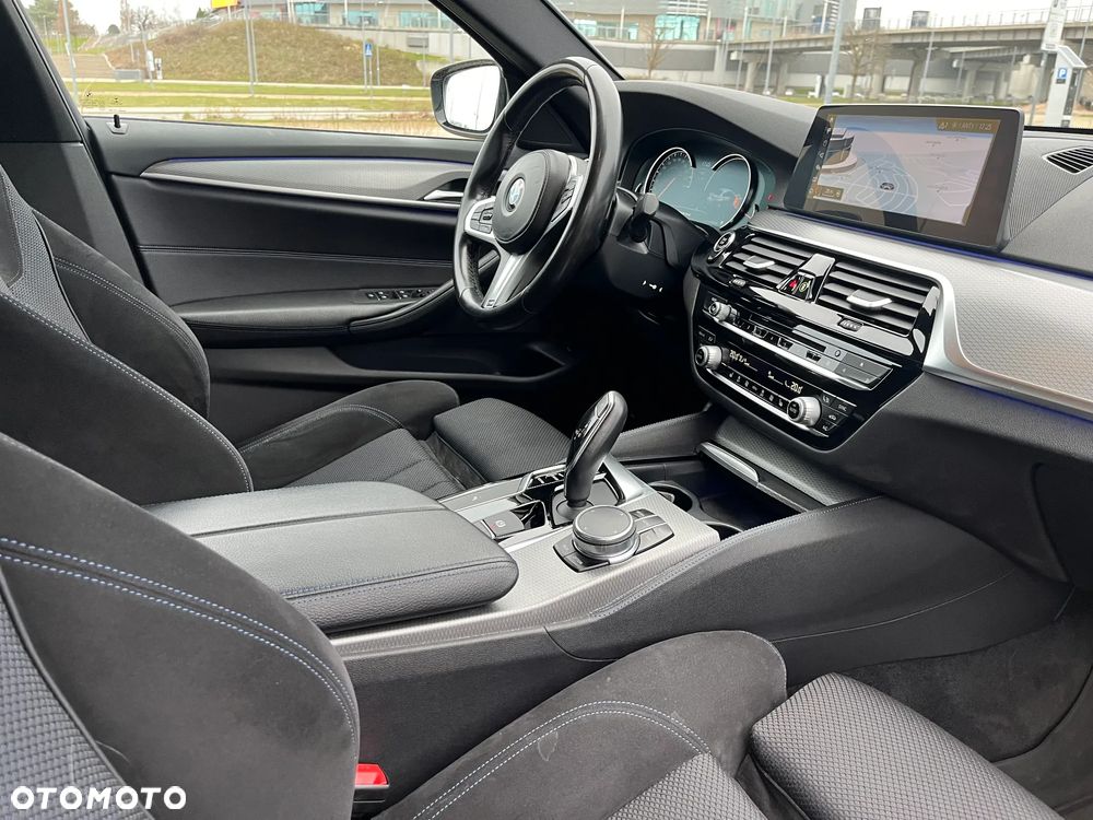 BMW Seria 5 520d xDrive - 19