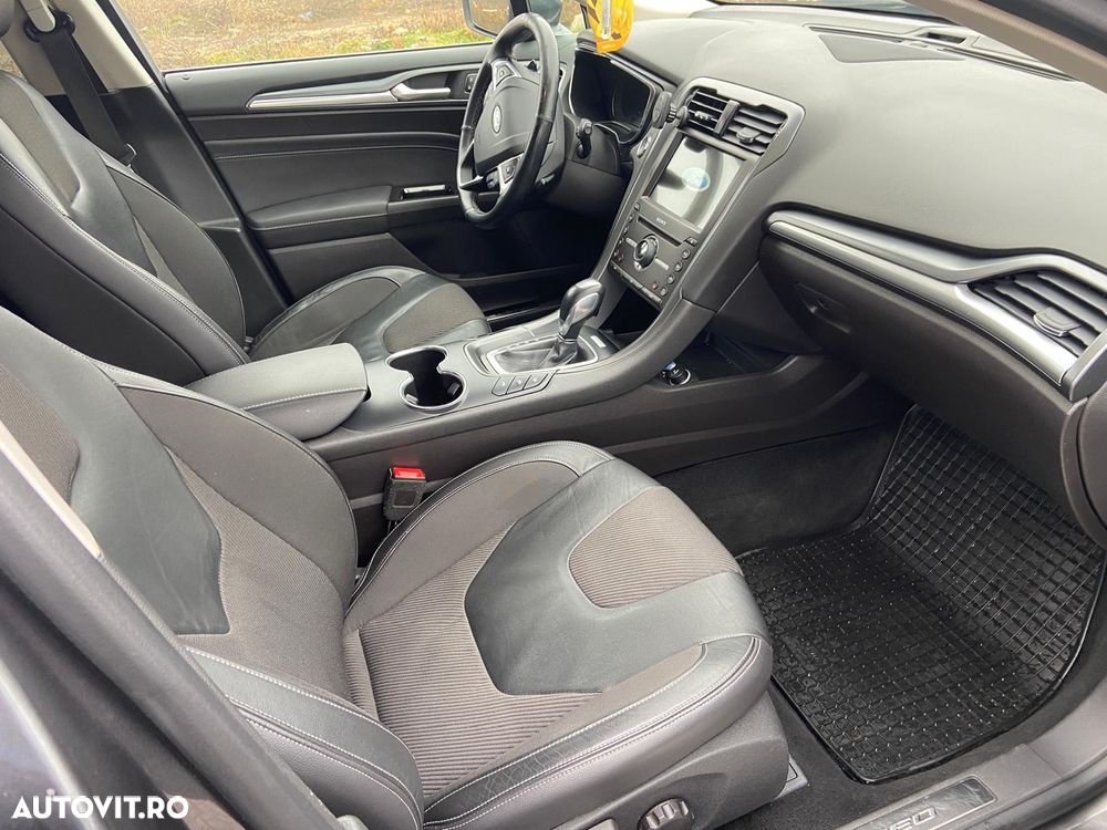 Ford Mondeo 2.0 TDCI PowerShift Titanium - 3
