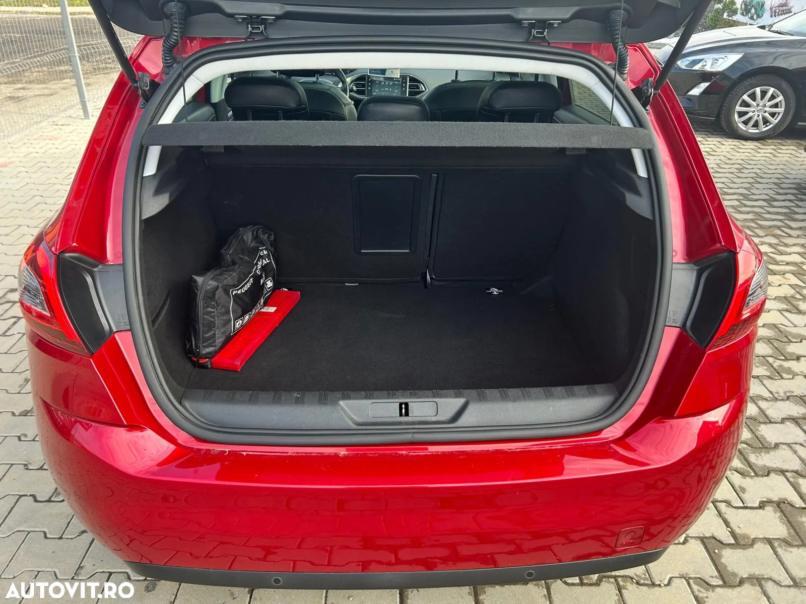 Peugeot 308 SW BlueHDi 130 Stop & Start Active Business-Paket - 39