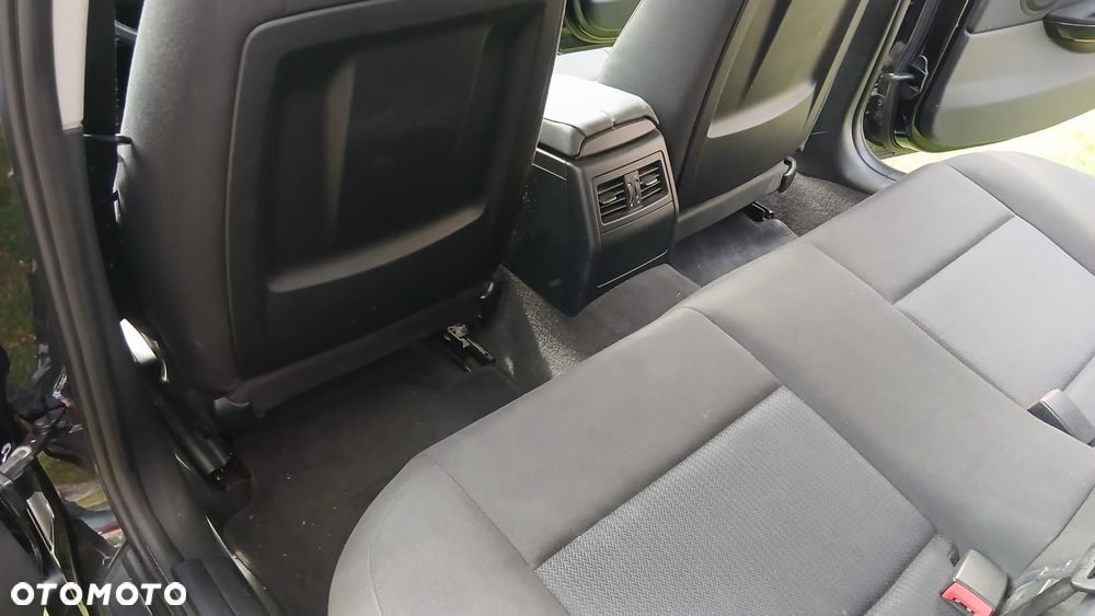 BMW Seria 3 318i - 6