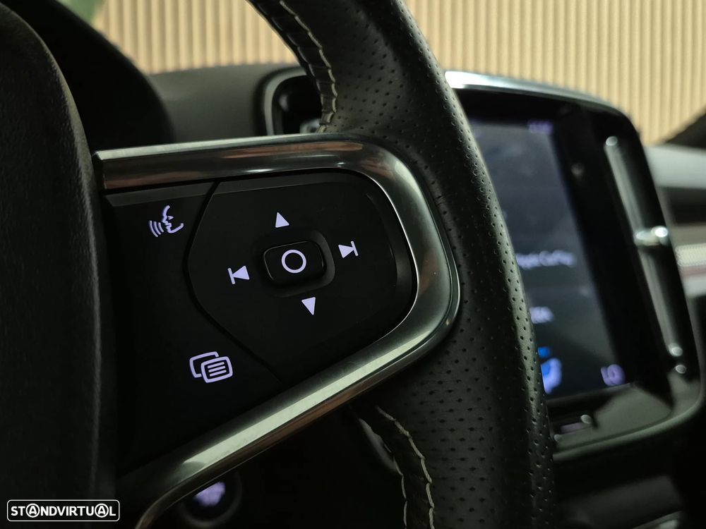Volvo XC 40 1.5 T3 Tech Edition - 30