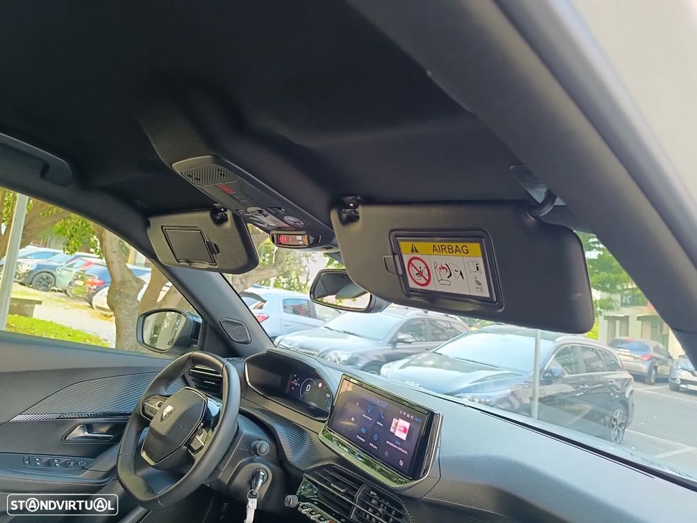 Peugeot 2008 1.2 PureTech Allure Pack - 30