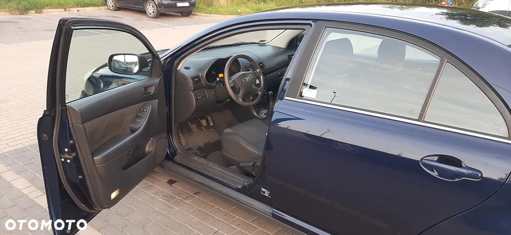 Toyota Avensis 1.8 VVT-i Luna - 5