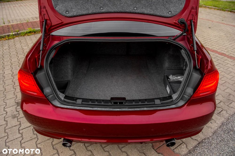 BMW Seria 3 335i xDrive Coupe Edition Exclusive - 35