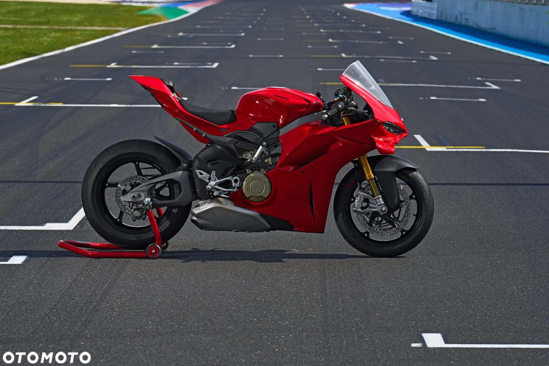 Ducati Panigale V4S - 8
