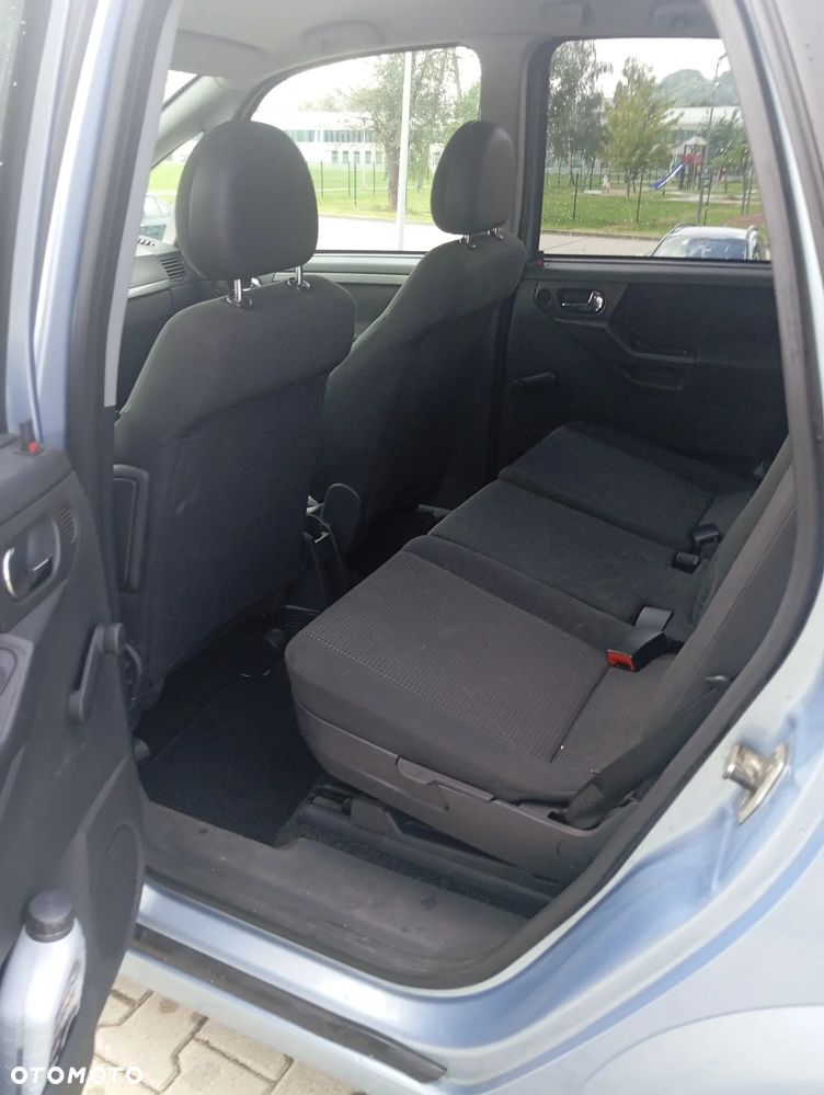 Opel Meriva - 10