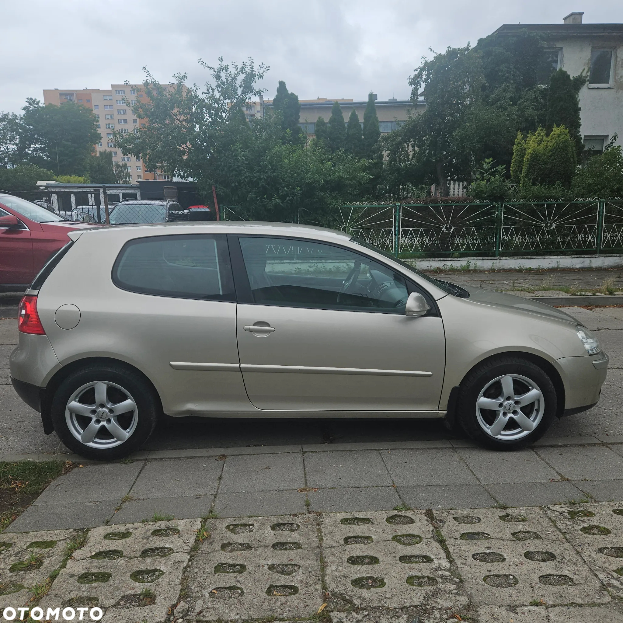 Volkswagen Golf V 1.6 Comfortline - 5