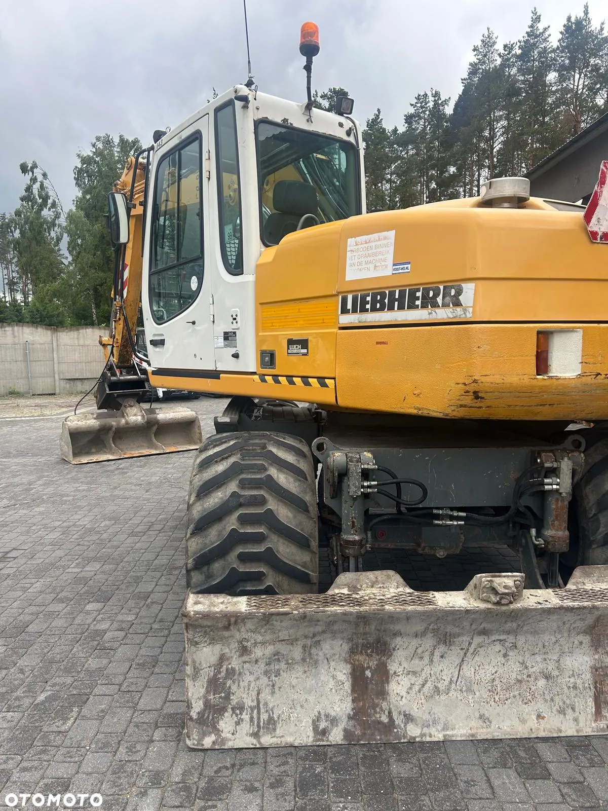 Liebherr A314 Litronic - 12