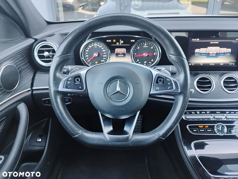Mercedes-Benz Klasa E 220 d 9G-TRONIC - 18