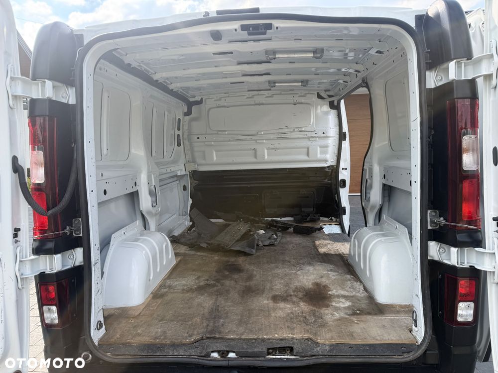 Renault Trafic - 32