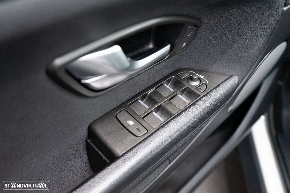 Land Rover Range Rover Evoque 2.0 TD4 SE Dynamic Auto - 22