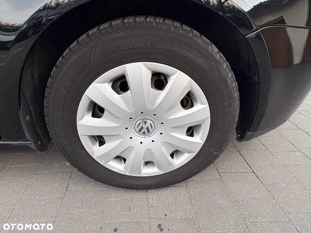Volkswagen Golf - 28
