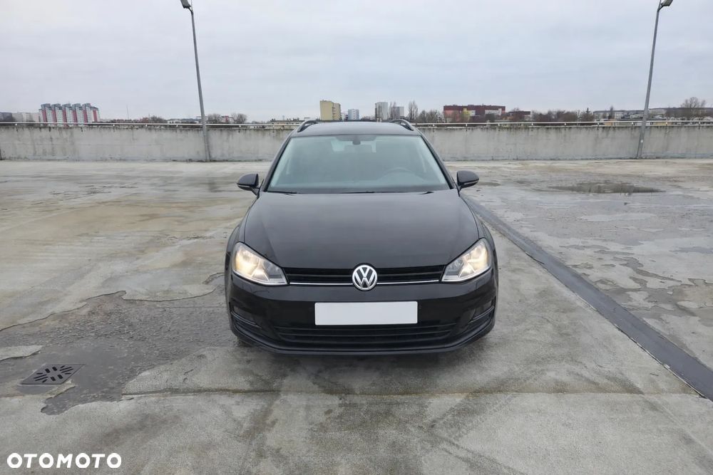 Volkswagen Golf 1.6 TDI Highline - 4