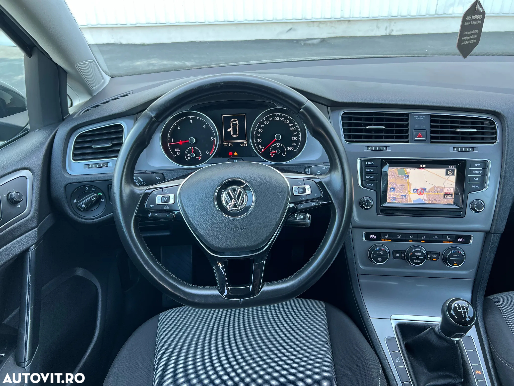 Volkswagen Golf 1.6 TDI BlueMotion Trendline - 6