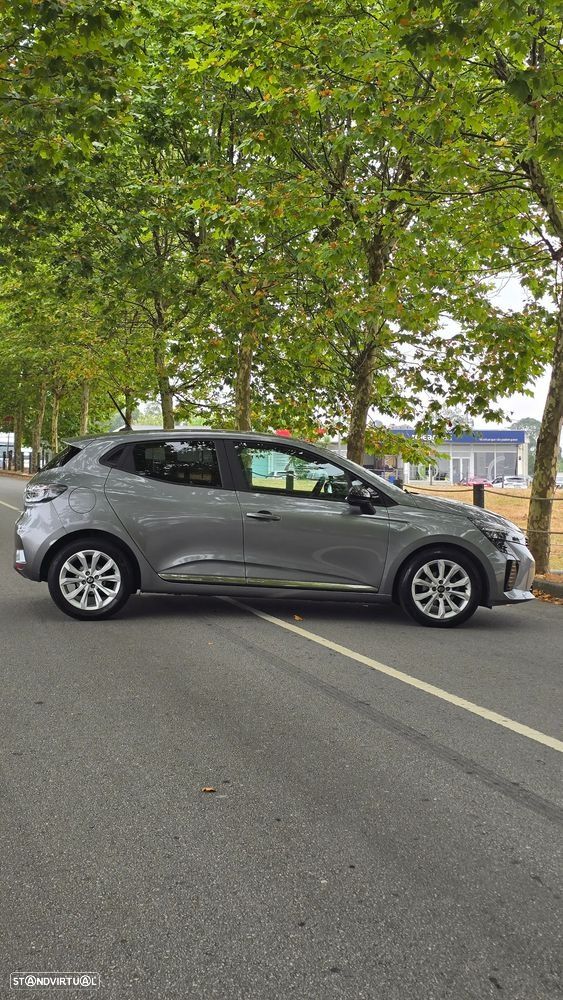 Renault Clio 1.0 TCe Evolution Bi-Fuel - 11