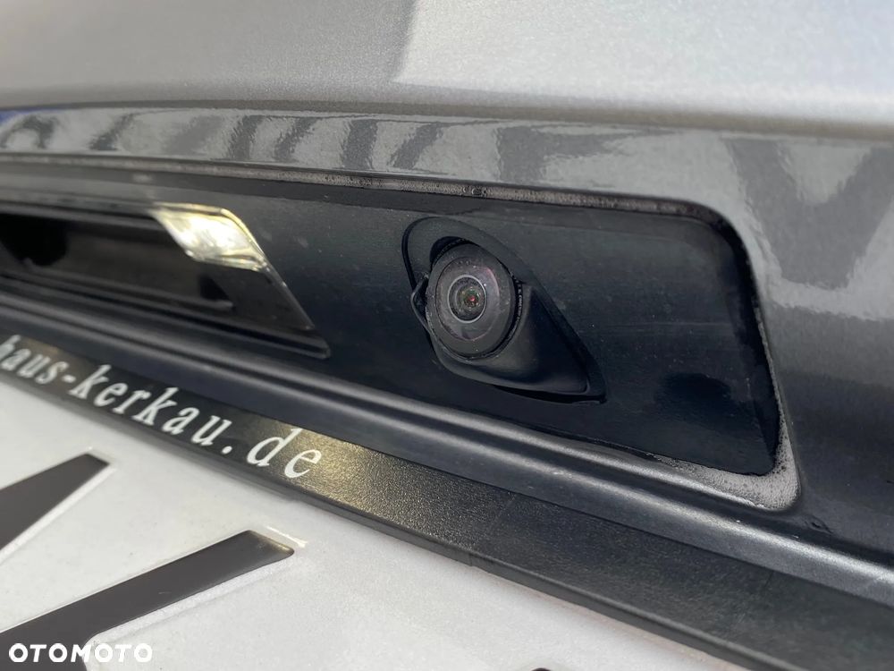 Volvo V90 D4 Momentum - 17