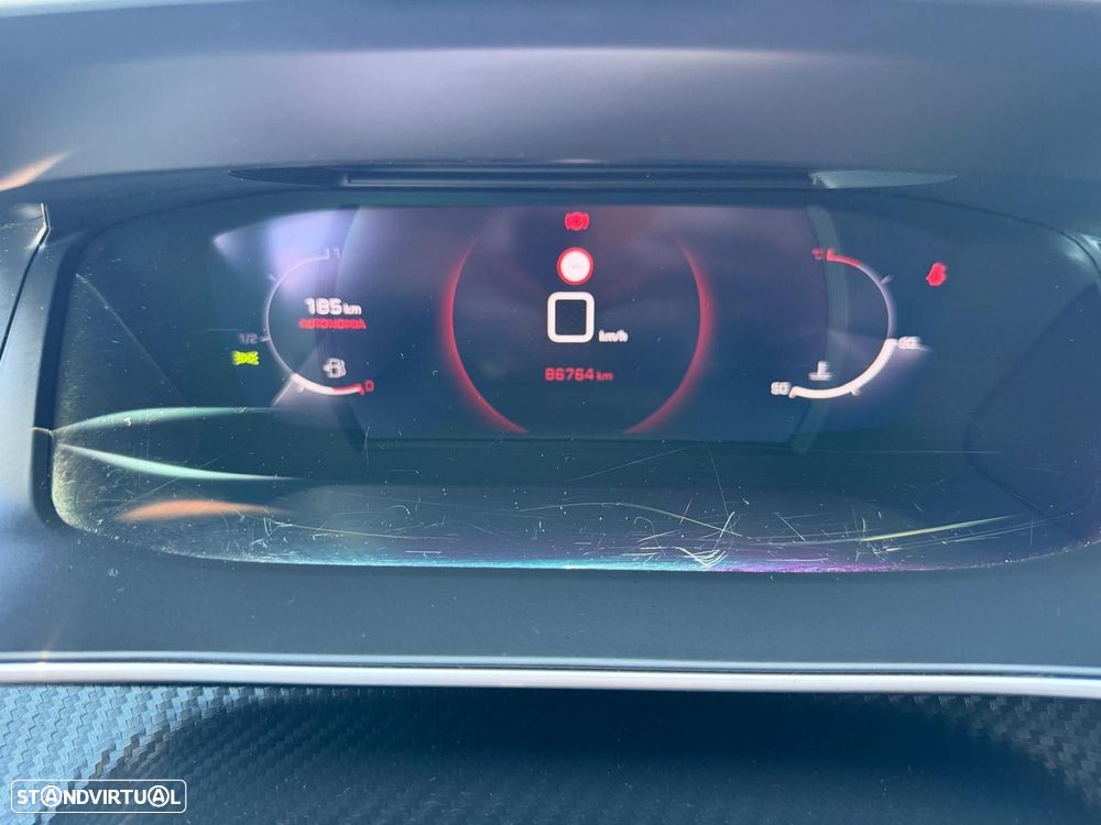 Peugeot 2008 1.2 PureTech Allure Pack - 11